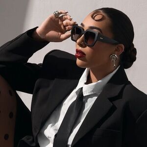 Dime Rissa G, She's a 10 Polarized Sunglasses- Matte Black